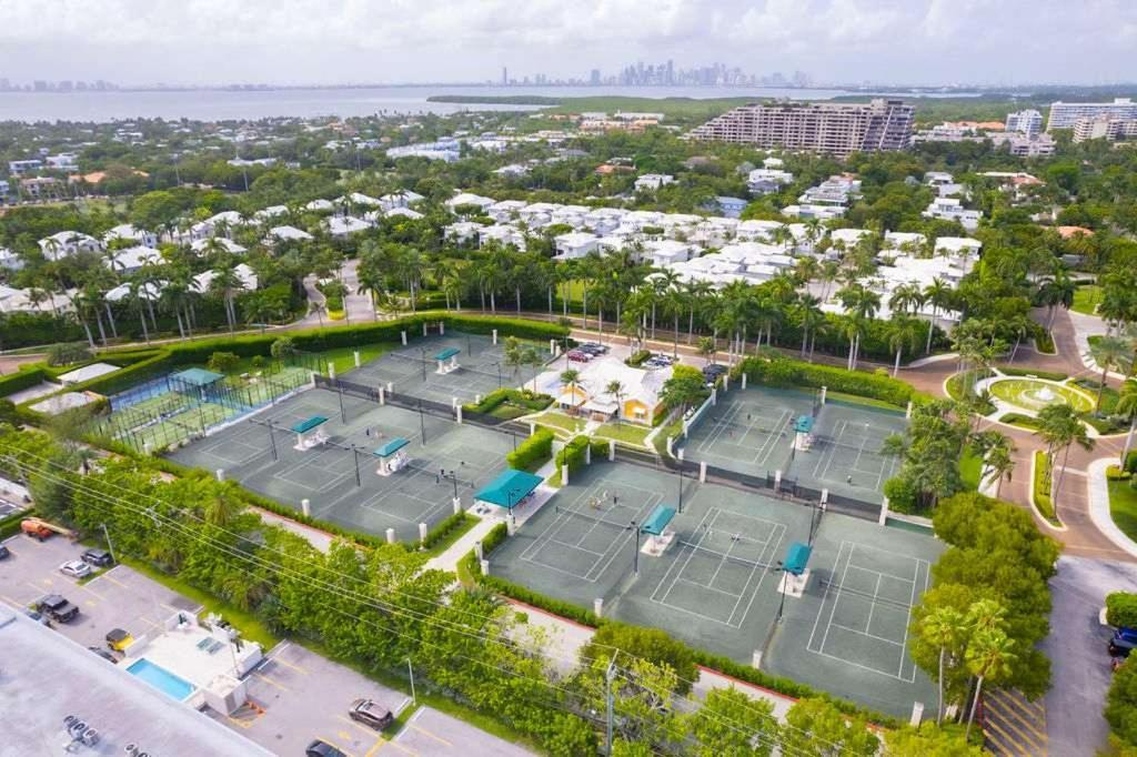 The Palms, Ocean View Studio Located At Ritz Carlton - Key Biscayne Майами Экстерьер фото