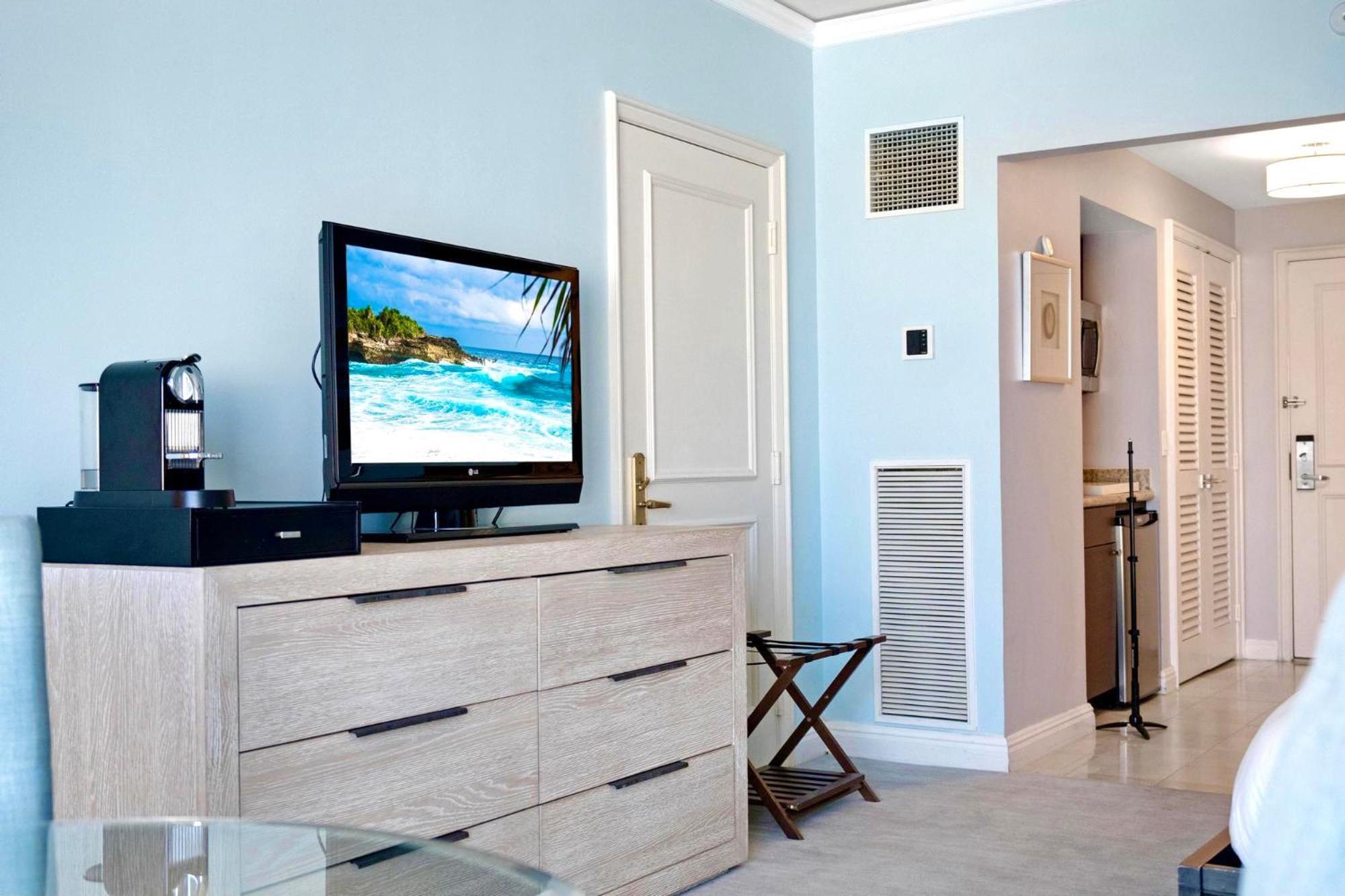 The Palms, Ocean View Studio Located At Ritz Carlton - Key Biscayne Майами Экстерьер фото